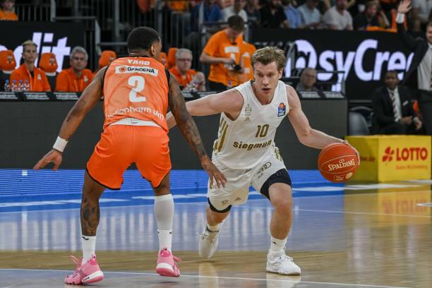 他更倾向于 他更倾向于