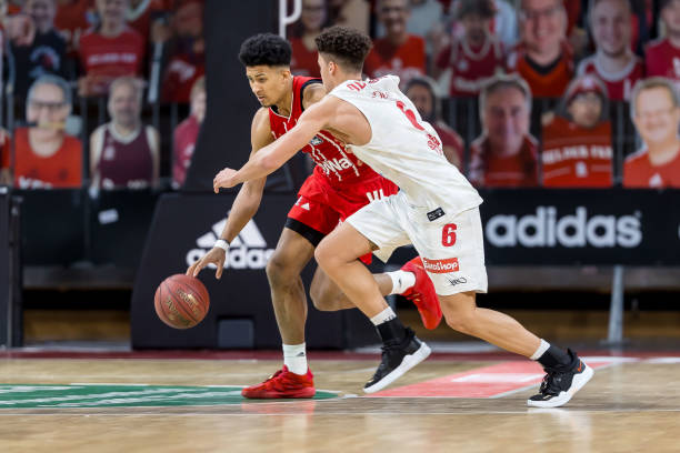 尤其来自队 尤其来自队